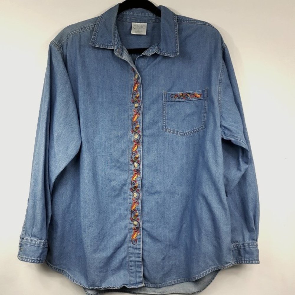 Style Studio Denim Shirt Women's Large GUC Fall Themed Embroidery Blue Denim Top